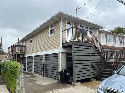 30 Center Pl, Staten Island